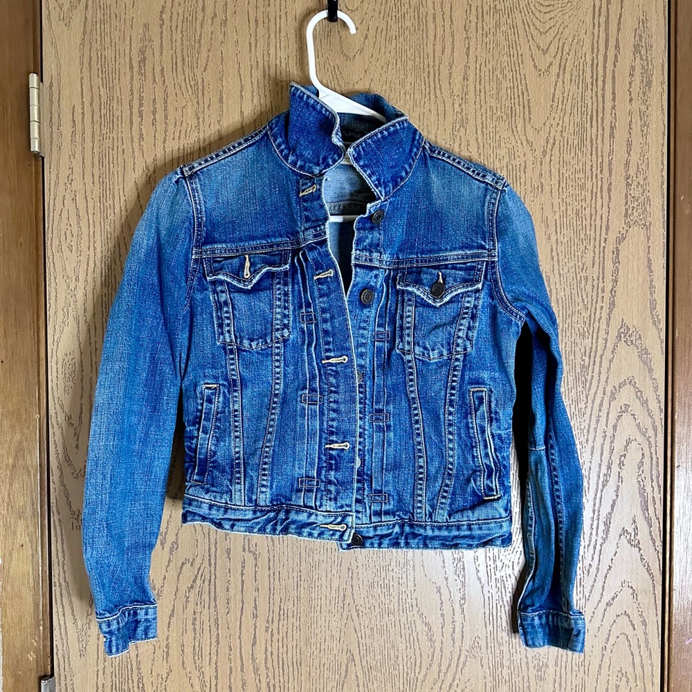 1969 blue Jean jacket. Size Small.